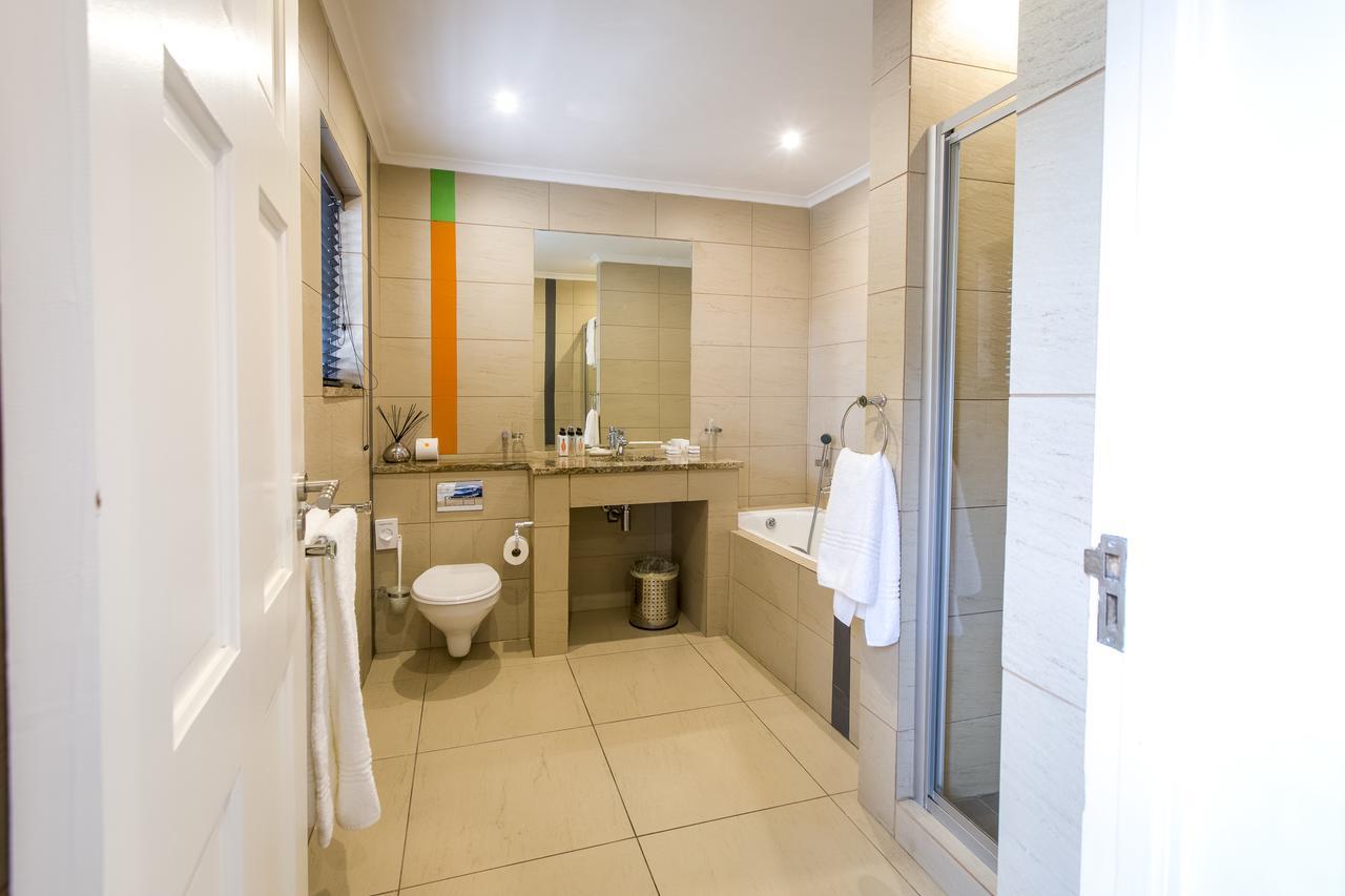 Orange Inn קניסנה מראה חיצוני תמונה
